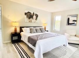 Lux Seaside Retreat Steps to Beach，位于Wildwood Highlands Beach的酒店