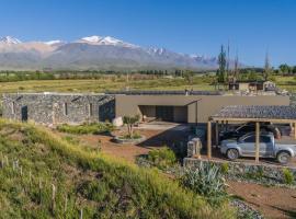 Rancho Adobe Eco Hotel，位于图蓬加托火山的民宿