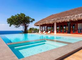 Oceans Edge Resort by Hiverooms，位于Tipokpok的酒店
