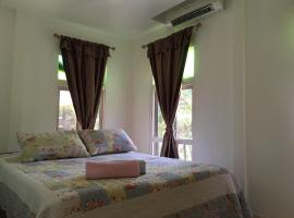 斯里兰卡奇勒姆和兰卡威度假屋，位于Kilim的度假屋