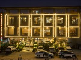 Hotel Park Tree IGI Airport A Unit Of Prithvi Palace With Free Airport Transsfer，位于新德里Mahipalpur的酒店