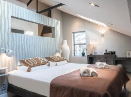 Stylish Suite Near Top Spots And A Shared Kitchen，位于奥斯的酒店