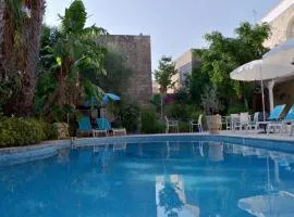 Village Knights Accommodation