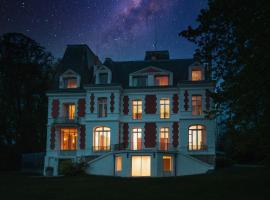 Château des Fougères Trouville sur Mer，位于滨海图维列的酒店