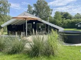 Summerhouse With Hot Tub On Langeland