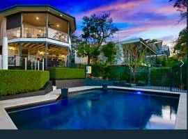 Regentville Waterfront Luxury Residence