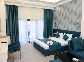 Ketrin Hotel Restaurant，位于Ayntʼapʼ的酒店