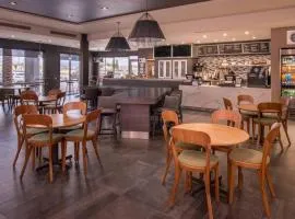 穆列塔特曼库拉万怡酒店