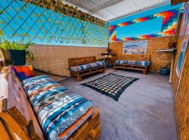 CASA HOSTAL LA PASKANA ATACAMEÑa，位于圣佩德罗·德·阿塔卡马的酒店