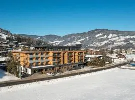 AlpenParks Hotel & Apartment Taxacher