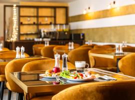 马克西姆酒店，位于阿拉德的住宿