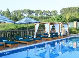 Theron Leisure Park & Residences