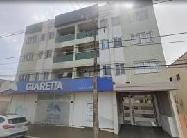 Edifício bem localizado no Centro de Toledo，位于托莱多的酒店