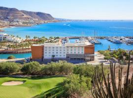 Courtyard by Marriott La Paz Baja California Sur，位于拉巴斯的酒店