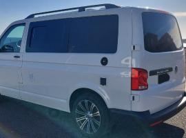 Autocaravana camper Volkswagen gran canaria，位于大加那利岛拉斯帕尔马斯的酒店