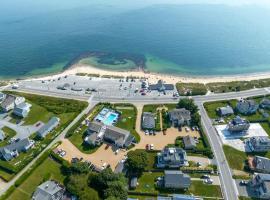 Beachside Village Resort，位于法尔茅斯的酒店