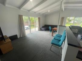 3 Bedroom House unit A at Western Heights, Rotorua，位于罗托鲁瓦的酒店