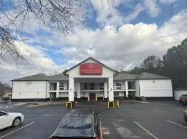 Magnolia Bay Hotel & Suites