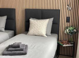 La Ferme du Château - Classic Room，位于Fontaine-lʼÉvêque的酒店