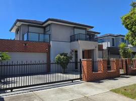 Snappy Springvale 3 Bed House，位于斯普林韦尔的酒店