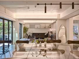 In Stay Guesthouse，位于西归浦市的海滩酒店