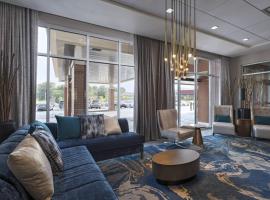 Courtyard St. Louis Brentwood，位于Richmond Heights的酒店