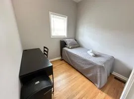 Wonderful Room Close to Downtown Chicago - Free Parking