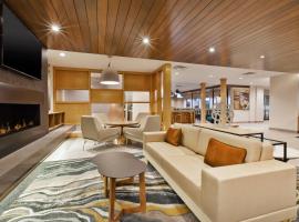 Fairfield Inn & Suites by Marriott Kalamazoo，位于巴特尔克里克国际机场 - AZO附近的酒店