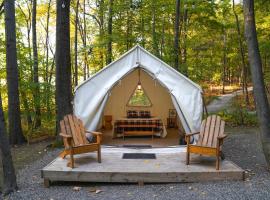 Heavens Landing at Moon Valley Campground，位于Vernon Township的露营地