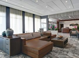 Courtyard by Marriott Hamilton，位于汉密尔顿的酒店