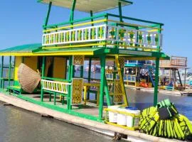 Little Boracay Kuya Waw Floating Cottage