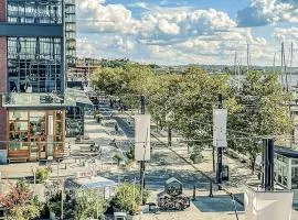 Monthier The Wharf BLW9S5U7-2