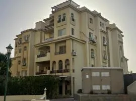 Stella Marina - New Alamein 3 Bedrooms appt with roof view of Alamein towers