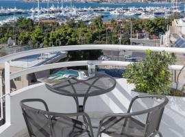 尼斯海景优雅公寓，位于雅典的酒店