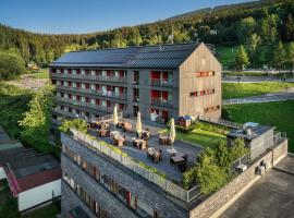 Omnia Hotel Relax & Wellness，位于扬斯凯拉兹涅的酒店
