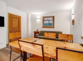 Chalet Pieri - Appartamento Bedogn，位于博尔米奥的酒店