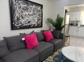 Metro haven 3 KINGs Bed 5 mins from EWR NYC