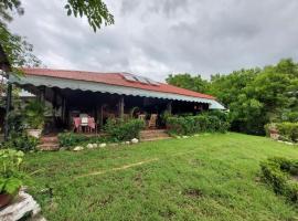 Rancho los Alpes，位于莱昂的山林小屋