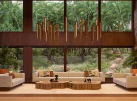 Yacht & Golf Club Paraguayo, a Tribute Portfolio Resort，位于亚松森的酒店