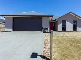 Mt Hutt Views on Memorial Cres