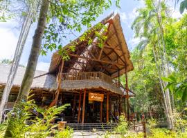 Refugio Amazonas Lodge，位于Tambopata的酒店
