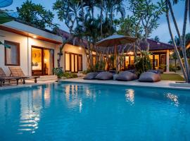 An Amazing 6BDR Private Family Villa with Pool，位于海神庙的酒店