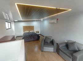 Mini suit，位于洛哈的酒店