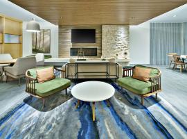 Fairfield Inn & Suites Columbus New Albany，位于New Albany的酒店