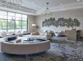 Delta Hotels by Marriott Detroit Novi，位于法明顿希尔斯的酒店