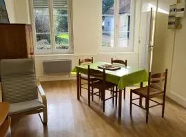 Studio cosy proche d'Orléans avec parking et animaux sur place - FR-1-590-558