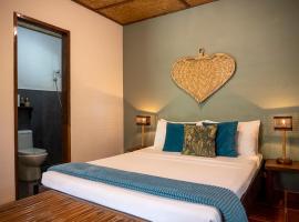 Golden Monkey Beach Hotel，位于爱妮岛的酒店