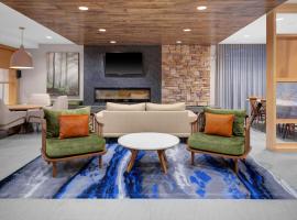 Fairfield Inn & Suites by Marriott Roanoke Salem，位于塞勒姆的酒店