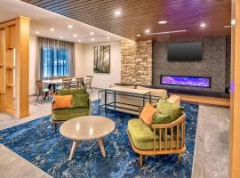 Fairfield Inn & Suites Fort Worth Northeast，位于赫斯特的酒店