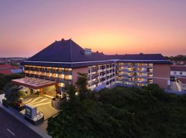 Fairfield by Marriott Bali Kuta Sunset Road，位于库塔日落大道的酒店